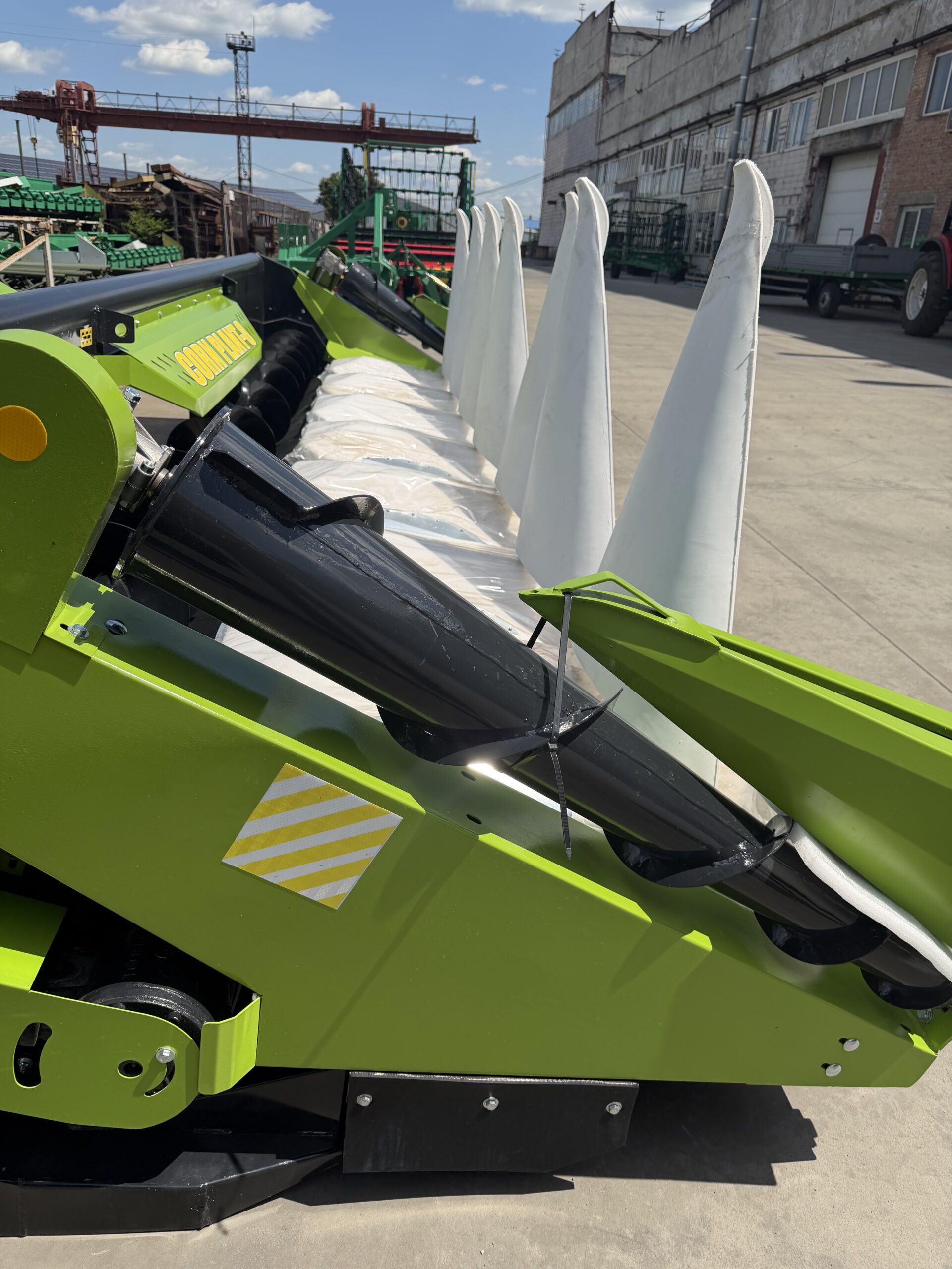 Жатка для збирання кукурудзи Corn Plant (КМС-8) - Зображення 10